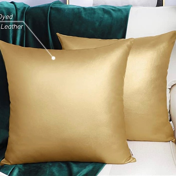 Brawarm decorative throw pillow - Picture 1 of 2